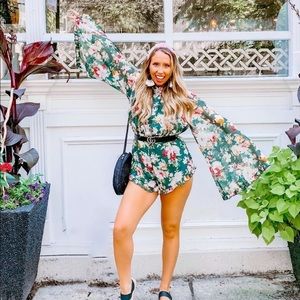 Floral romper with flare sleeves